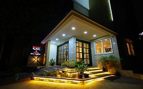 Hotel Skylights Near Bangalore Airport